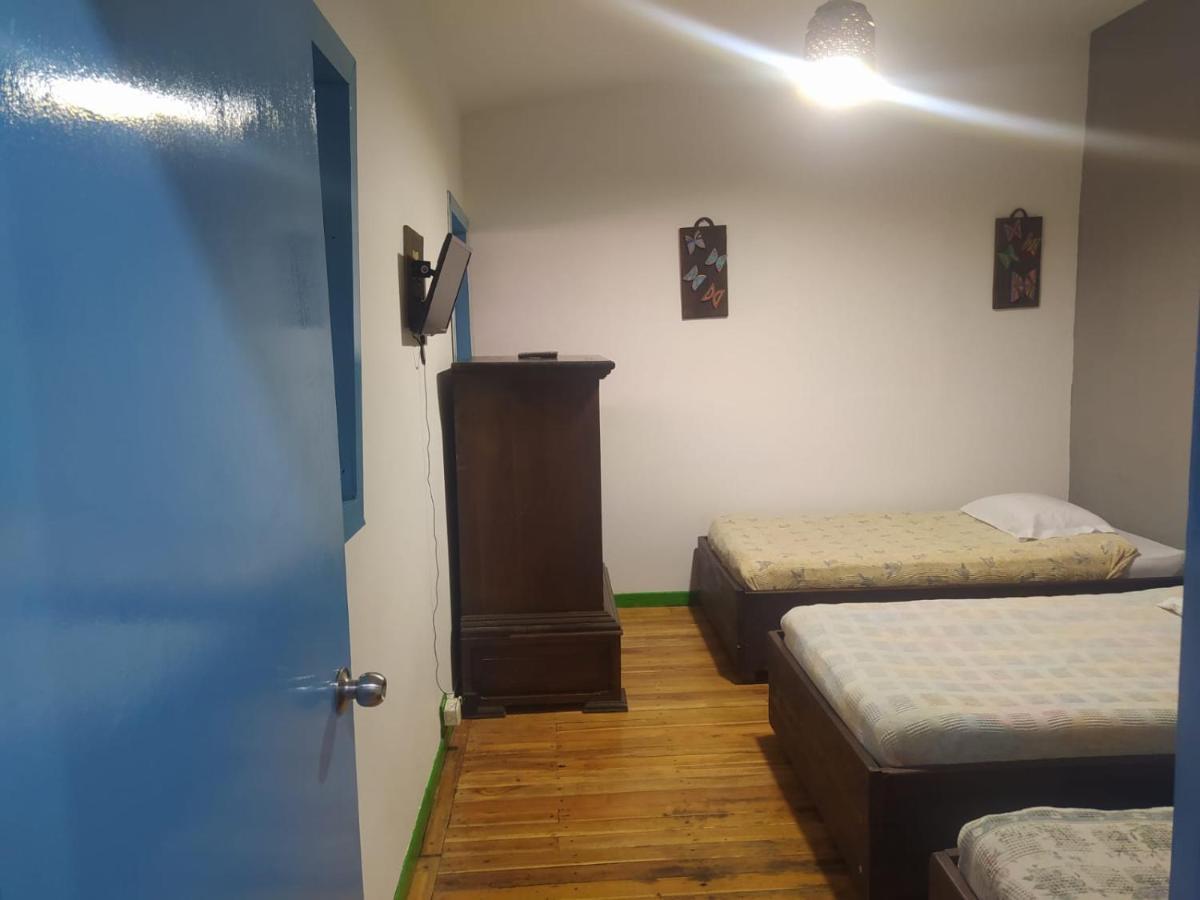 Hostel Camelot Саленто Экстерьер фото